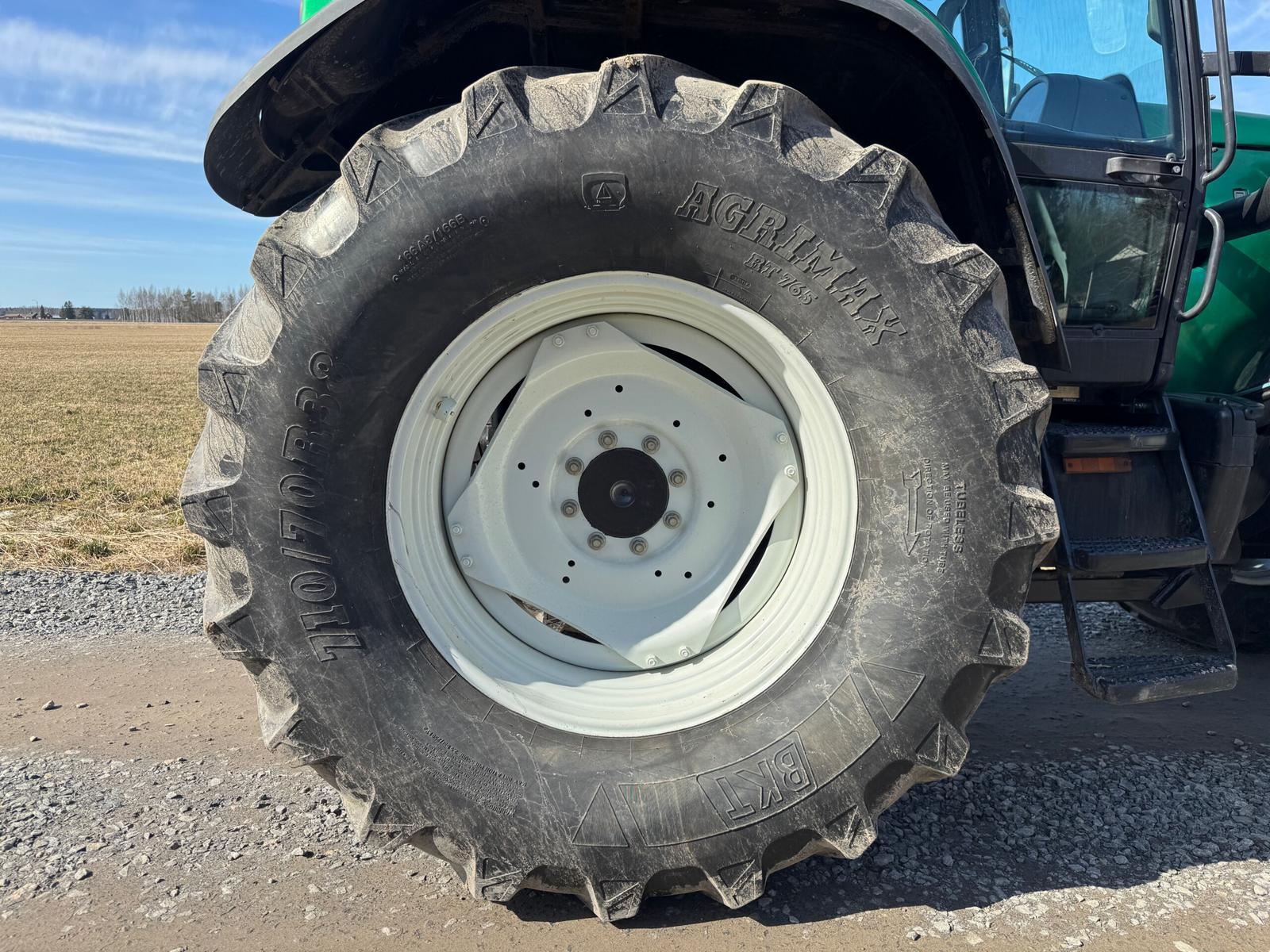 Valtra T120 Hitech - Image 22