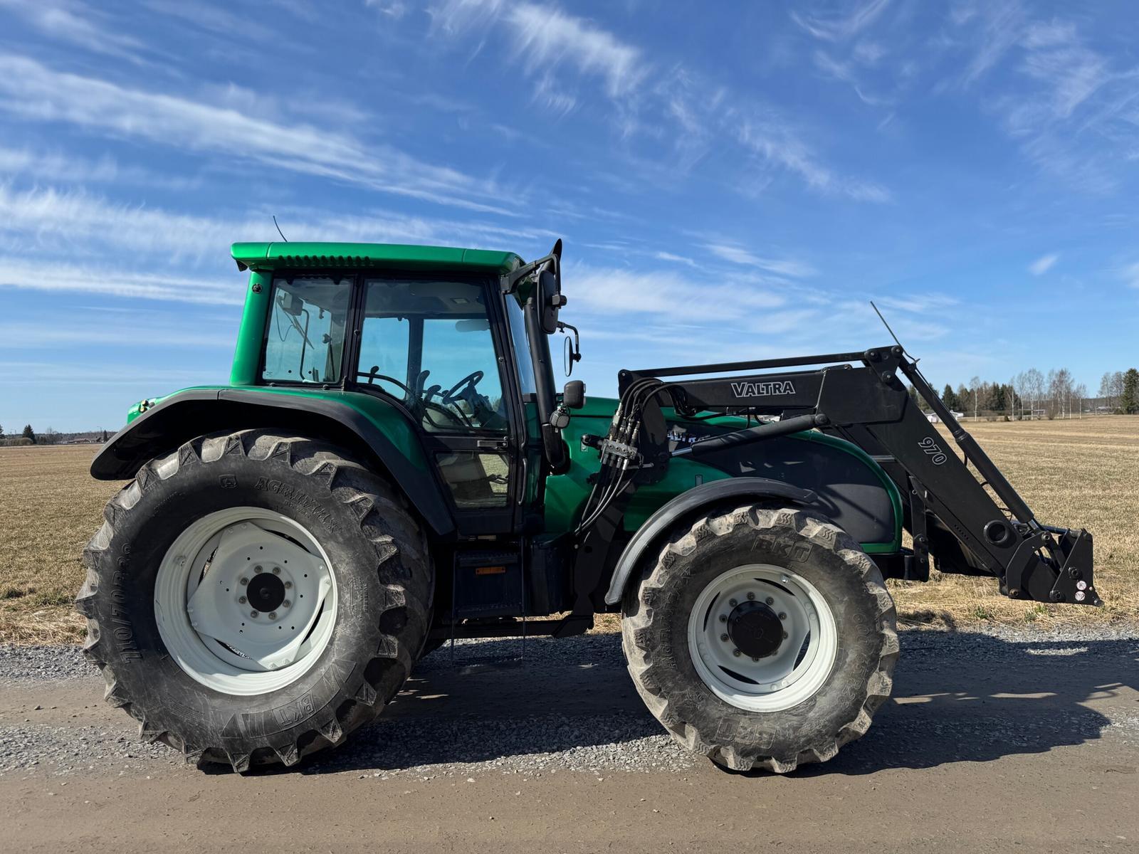 Valtra T120 Hitech - Image 5