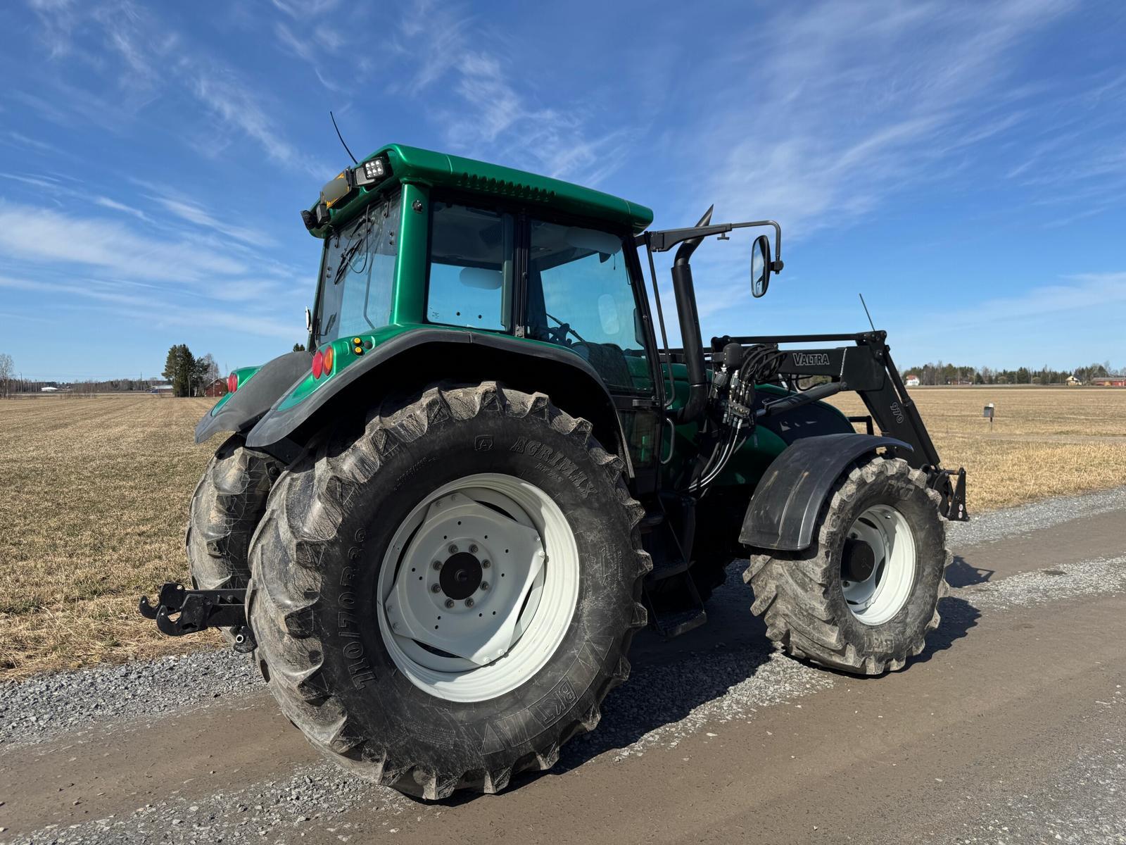 Valtra T120 Hitech - Image 6