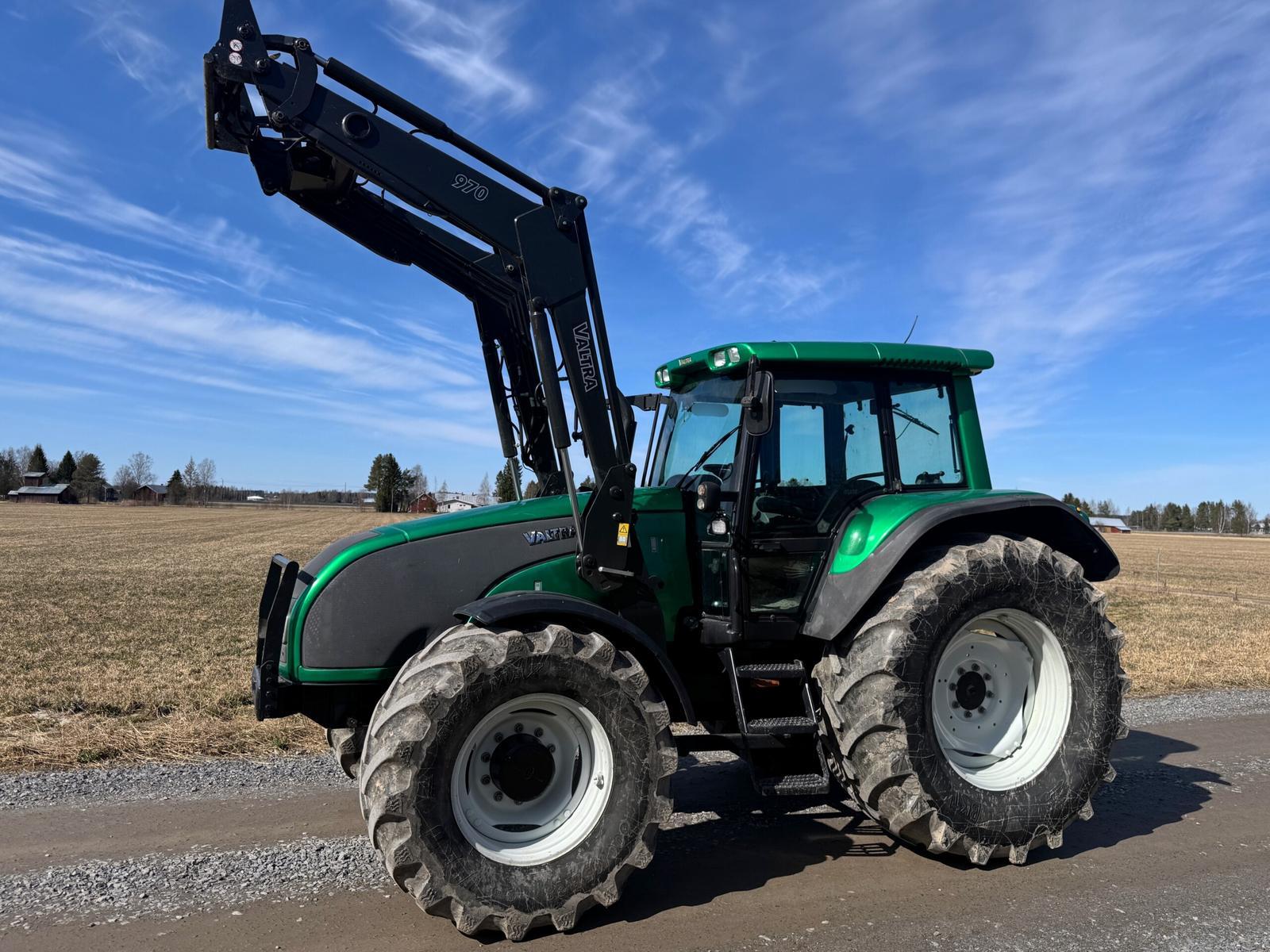 Valtra T120 Hitech - Image 7