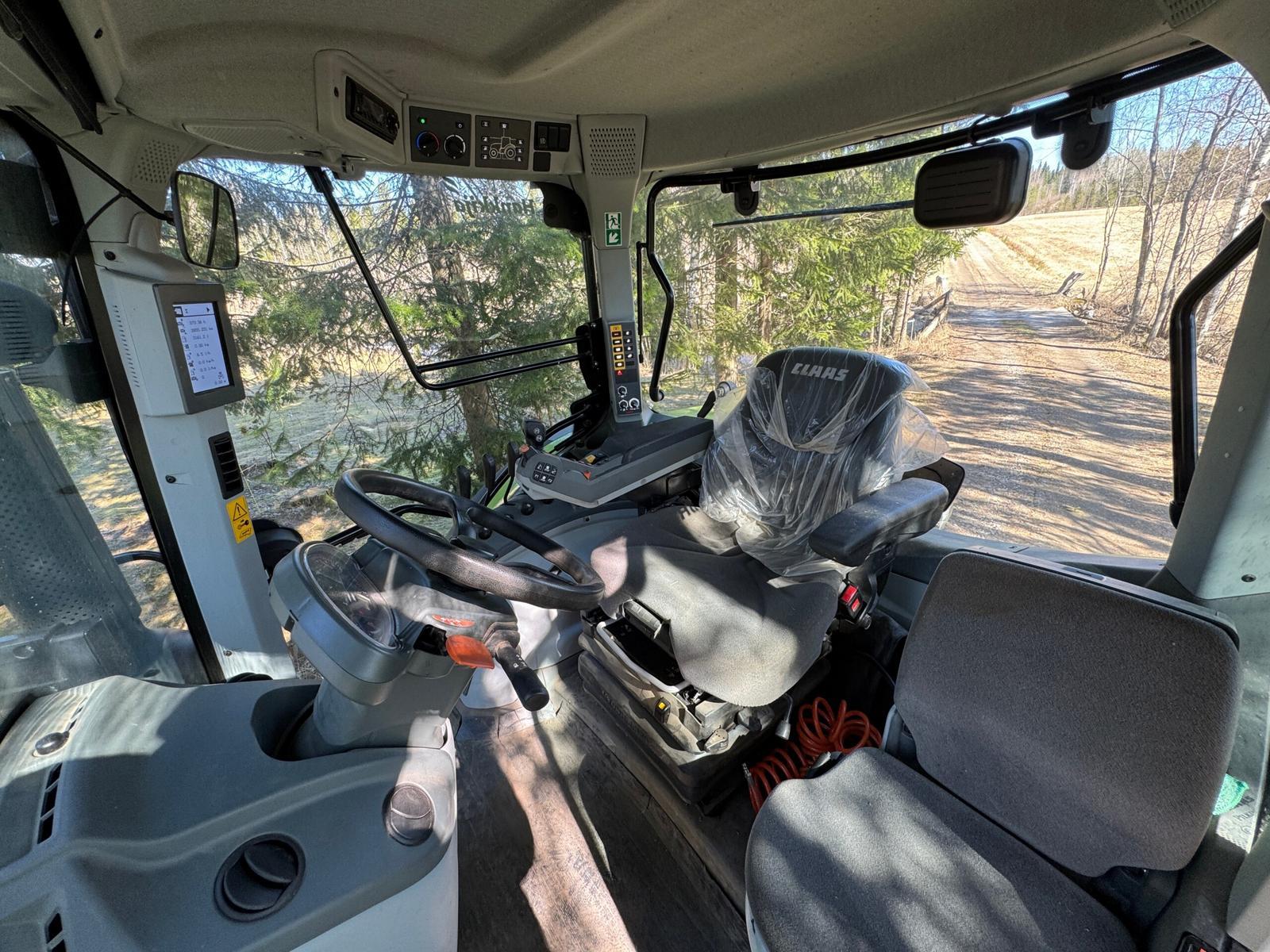 Claas ARION 610 CIS Hexashift - Image 11