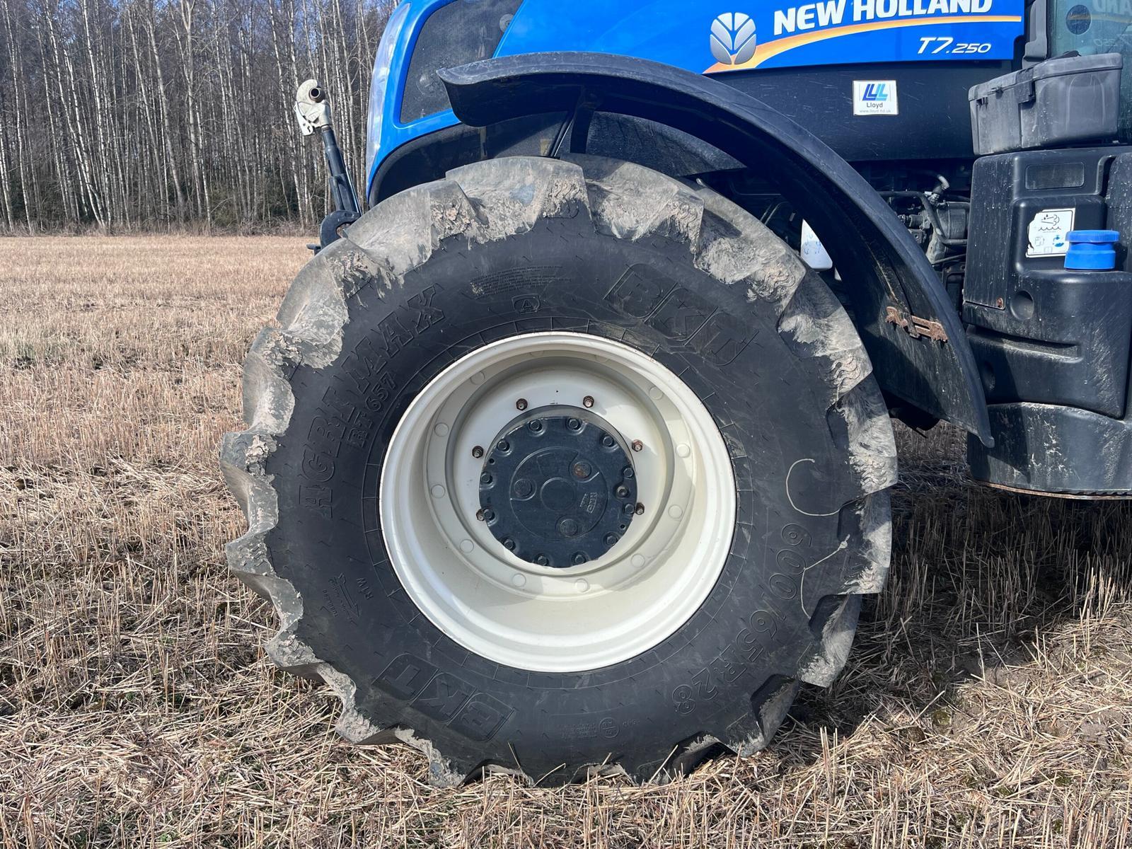 New Holland T7.250PC - Image 28