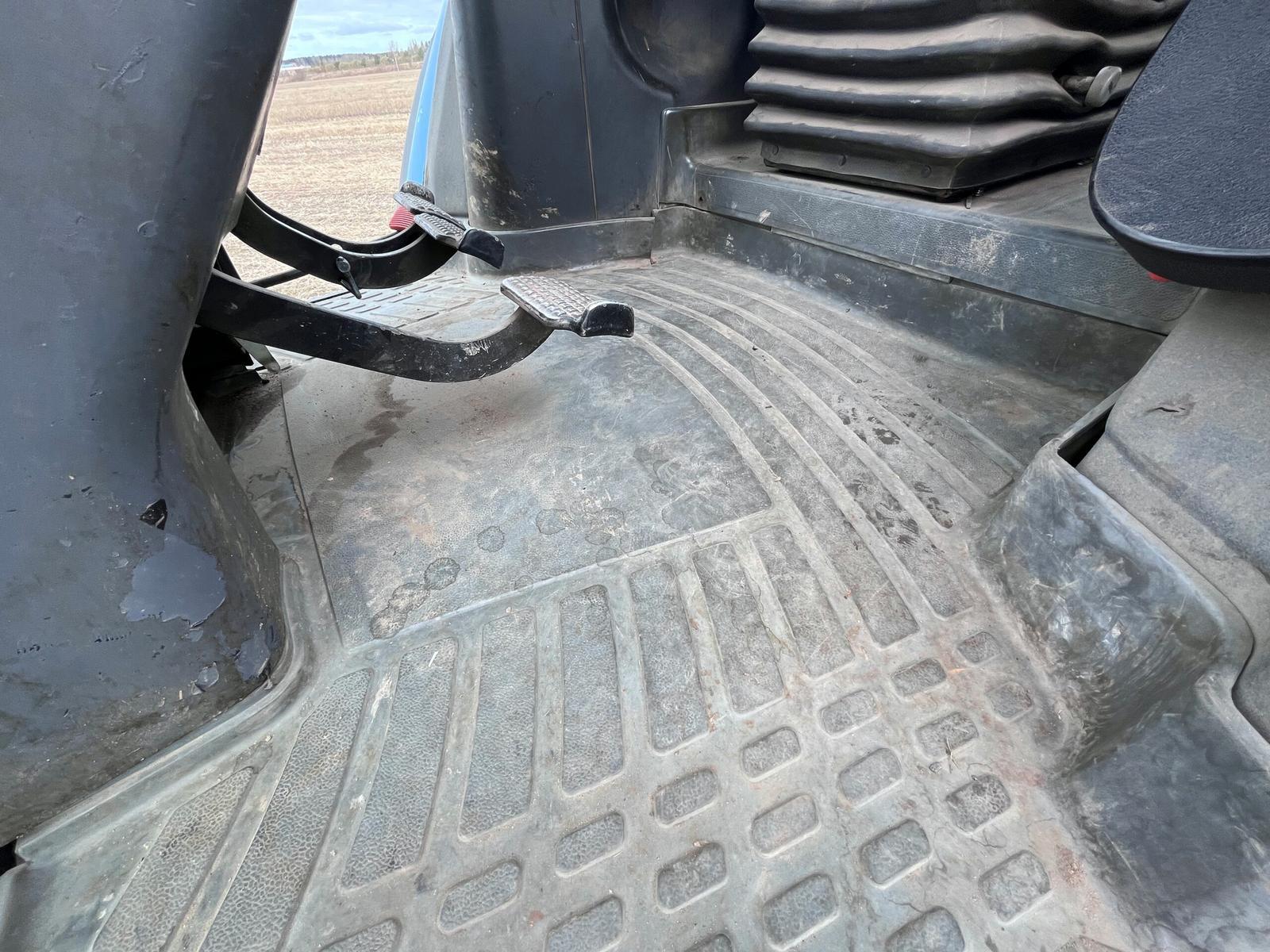 New Holland TM150PC - Image 17