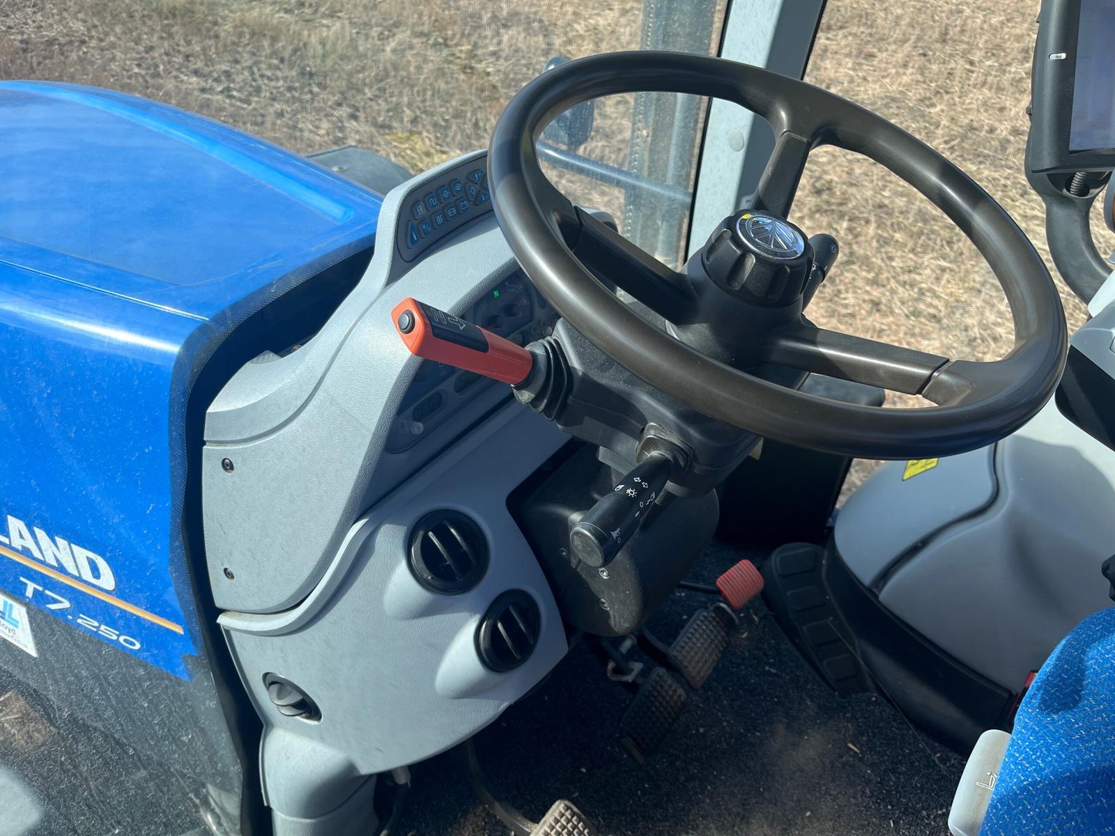 New Holland T7.250PC - Image 13