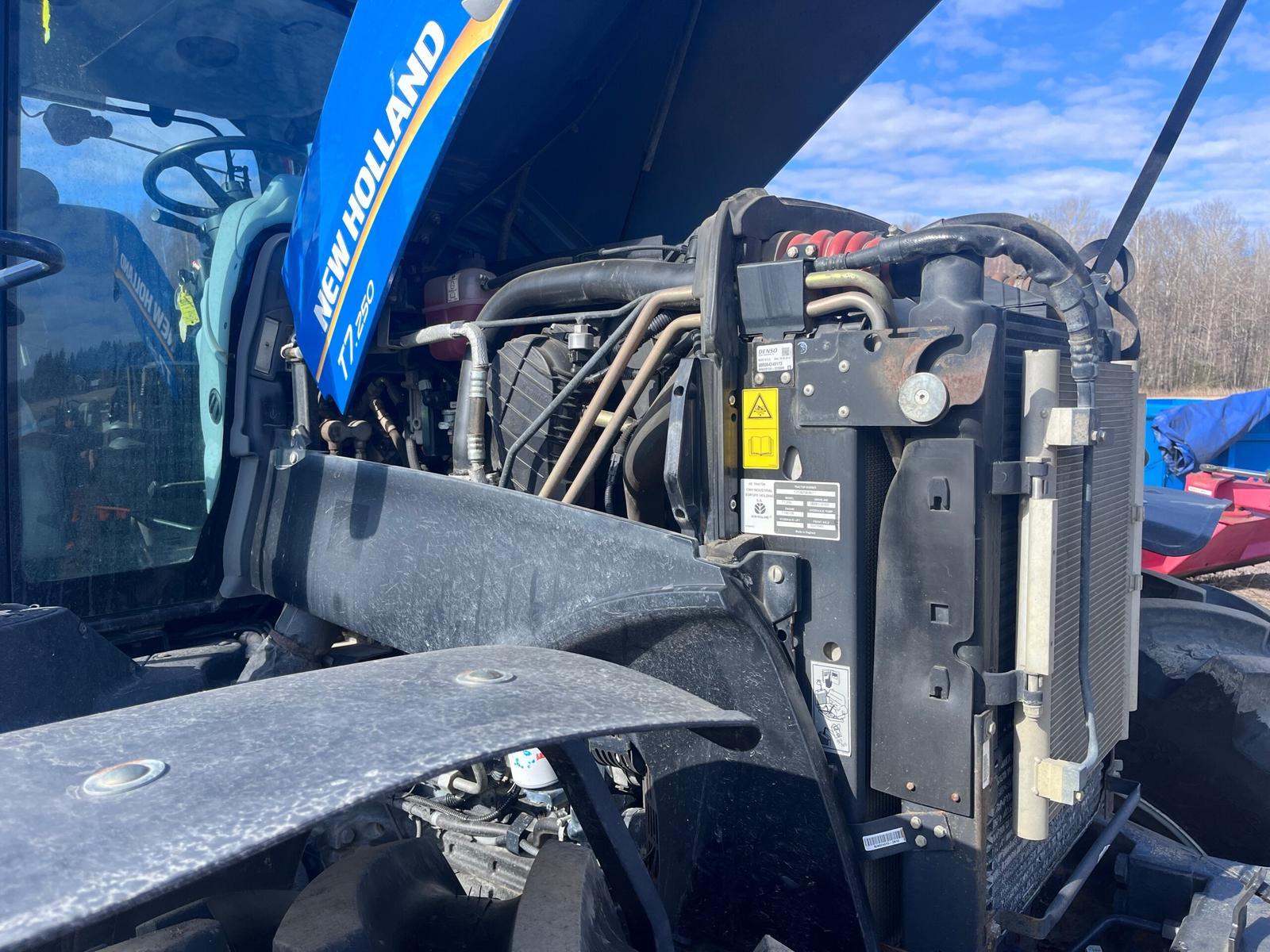 New Holland T7.250PC - Image 25