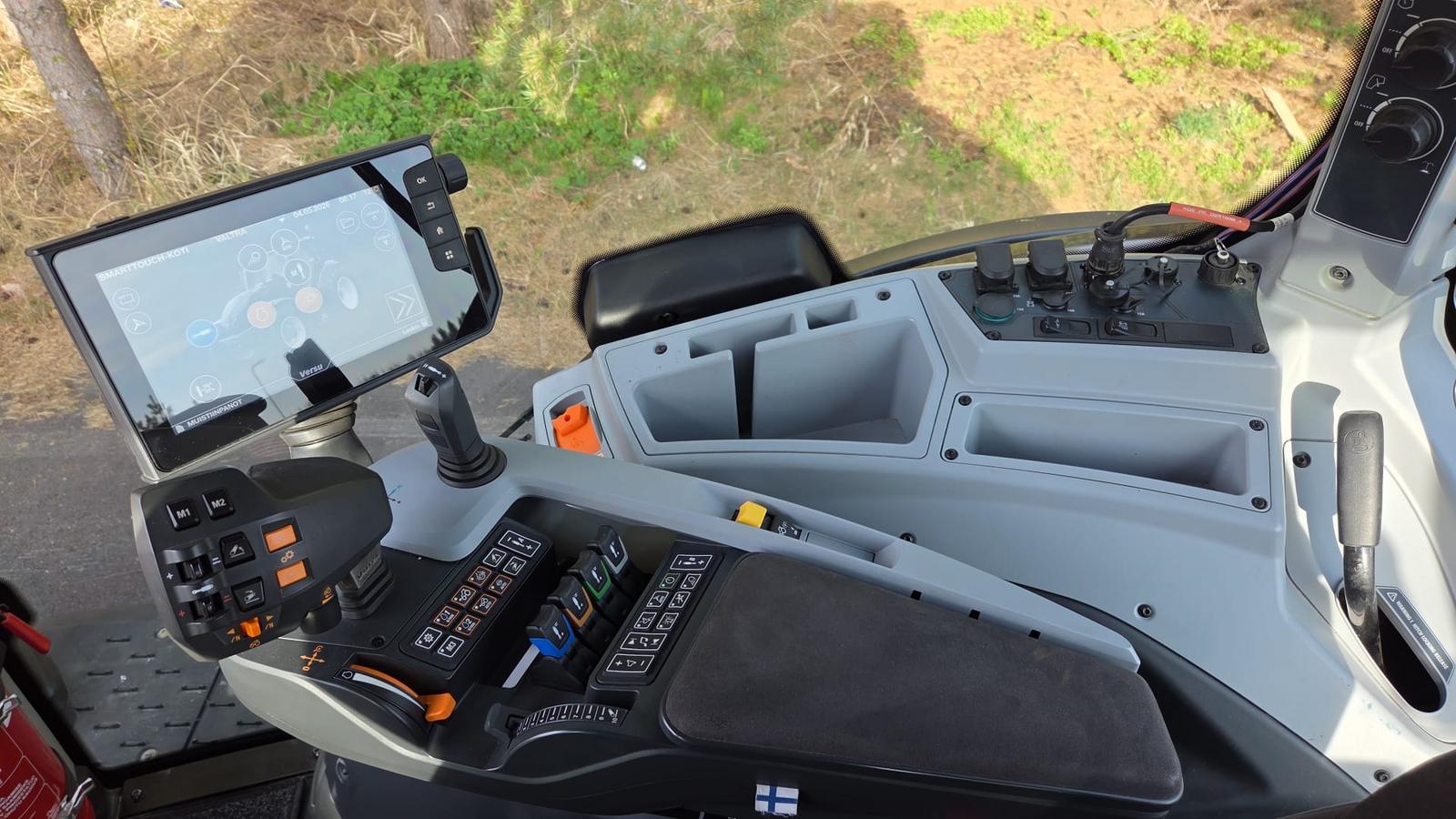 Valtra T254 Versu SmartTouch - Image 14