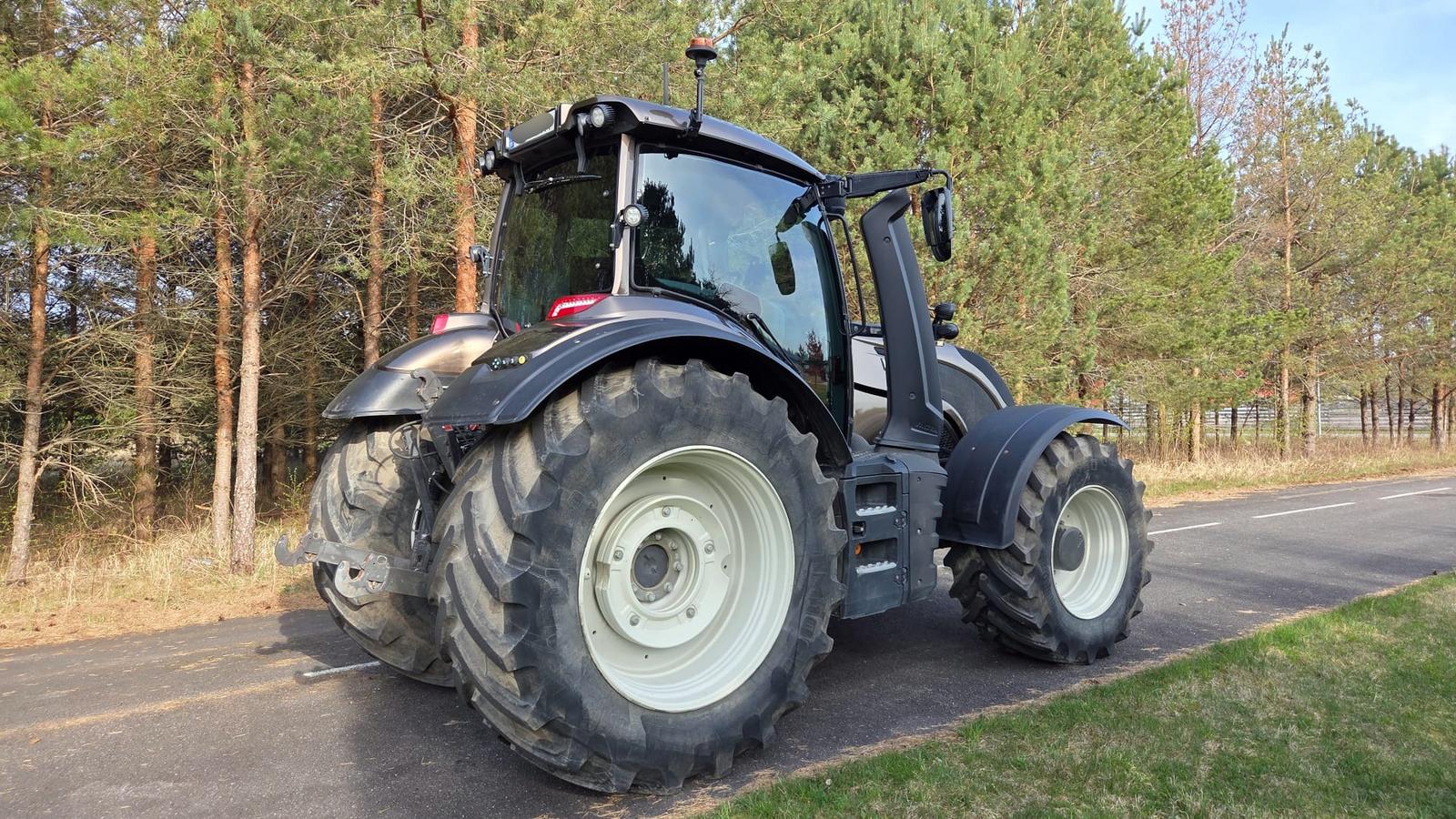 Valtra T254 Versu SmartTouch - Image 6