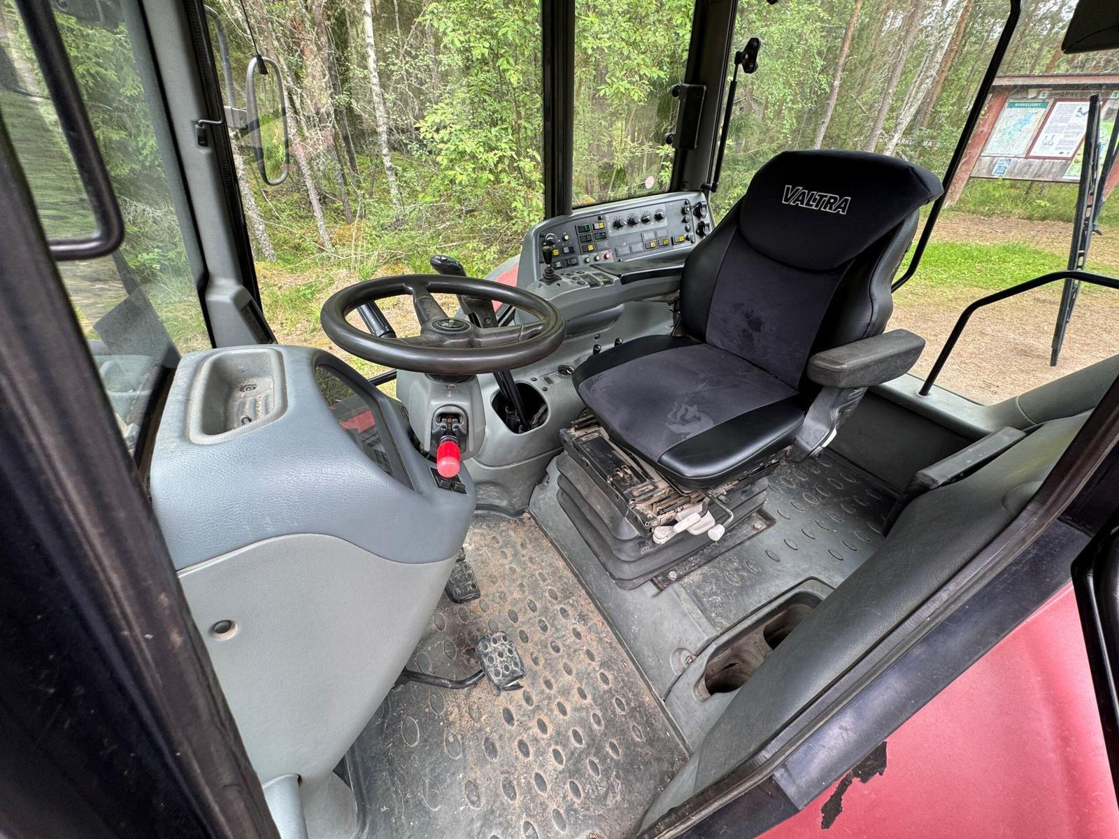 Valtra C130 - Image 10