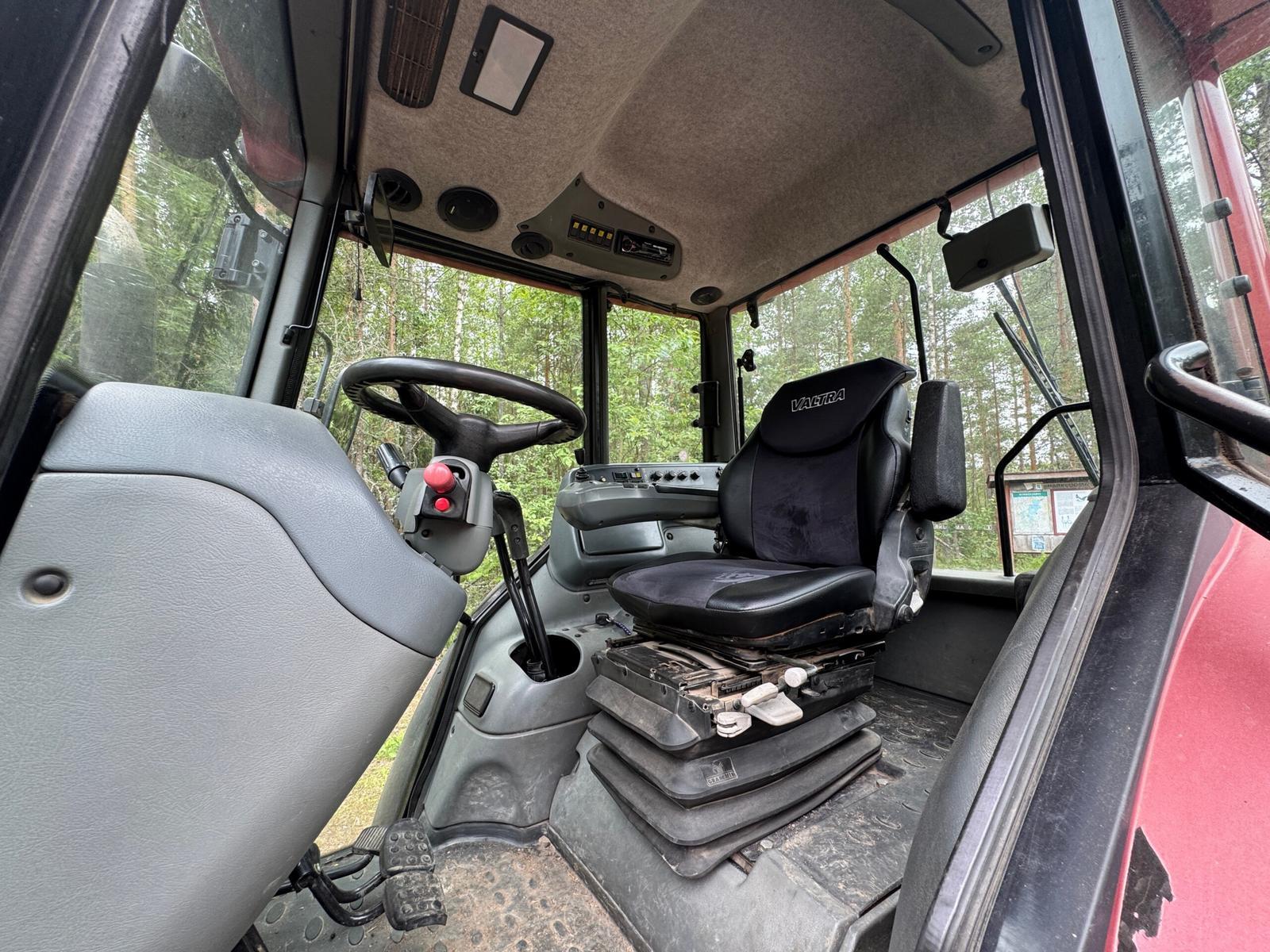 Valtra C130 - Image 11