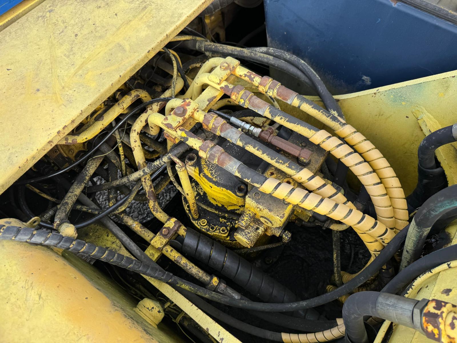 Kobelco SK220 LC Mark3 - Image 13