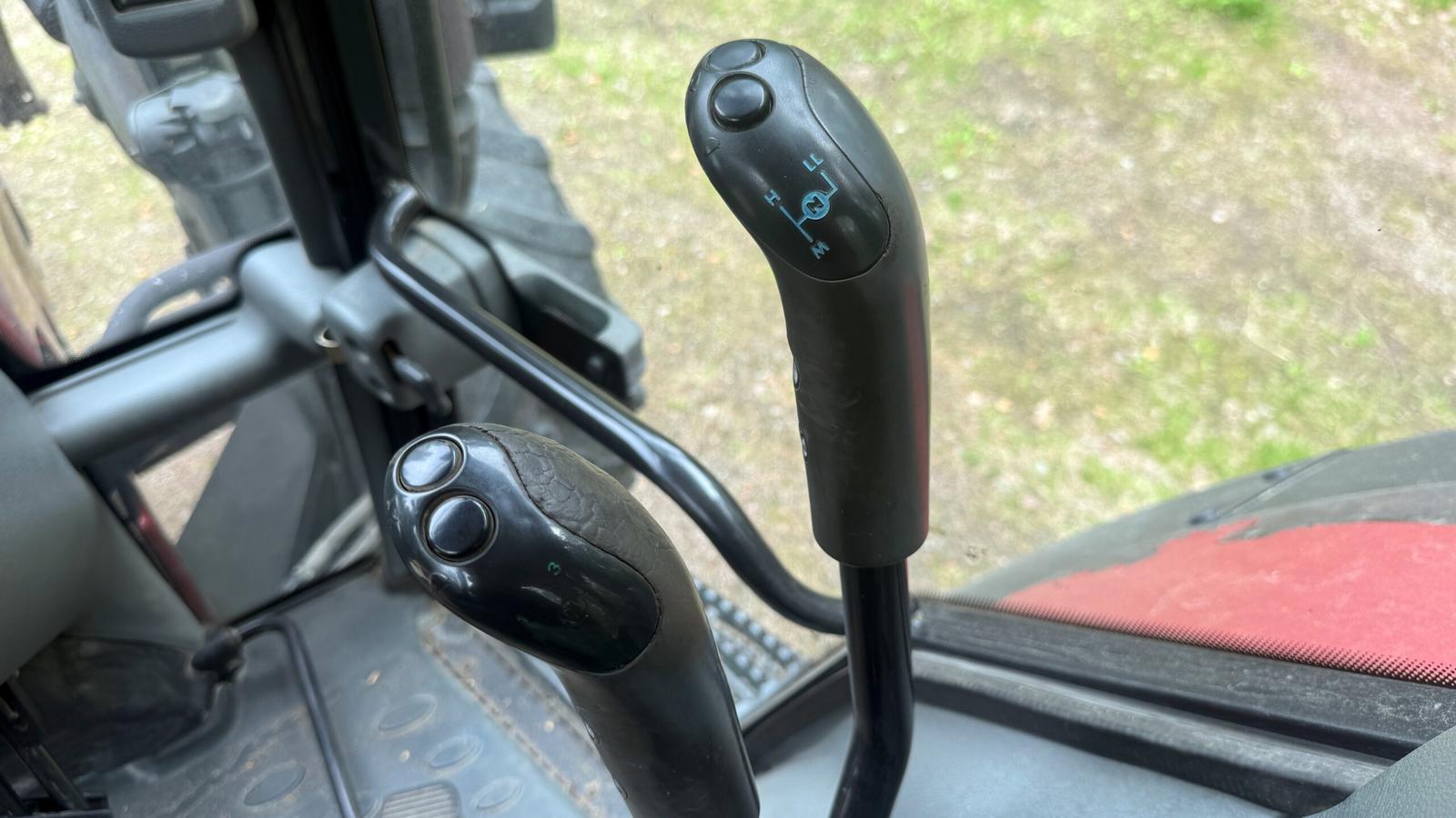 Valtra C130 - Image 14