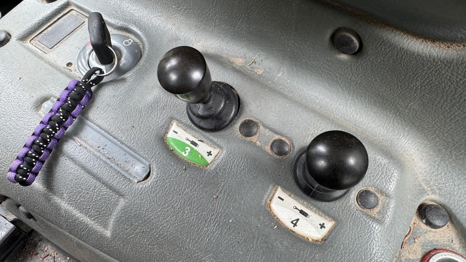 Valtra C130 - Image 16