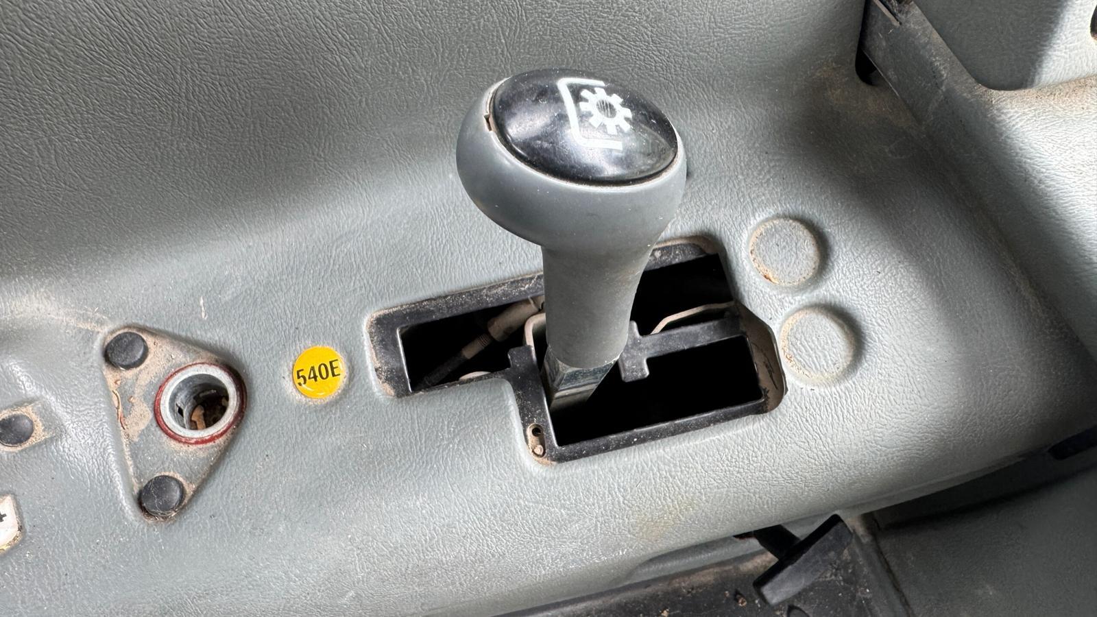 Valtra C130 - Image 17
