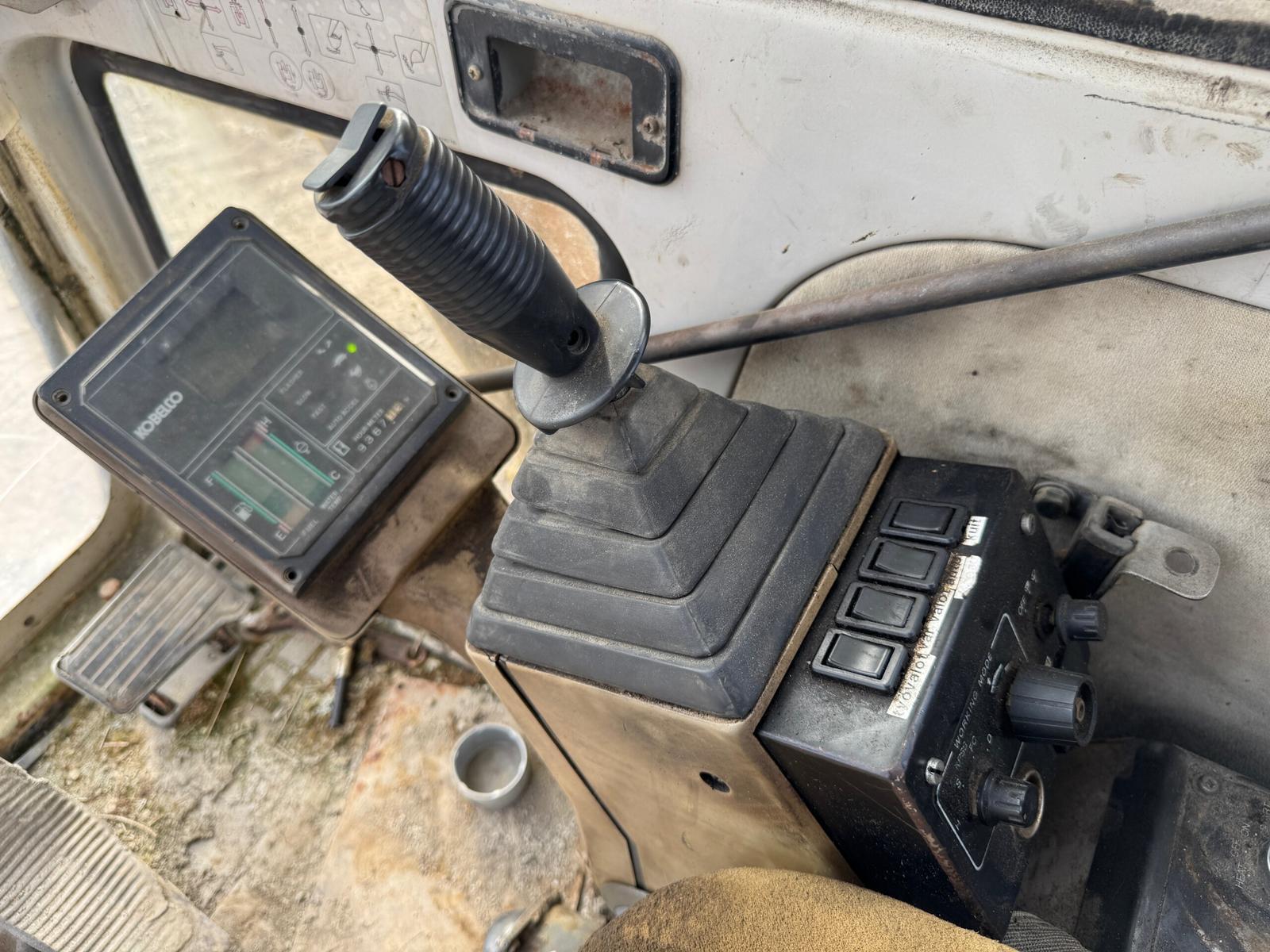 Kobelco SK220 LC Mark3 - Image 18