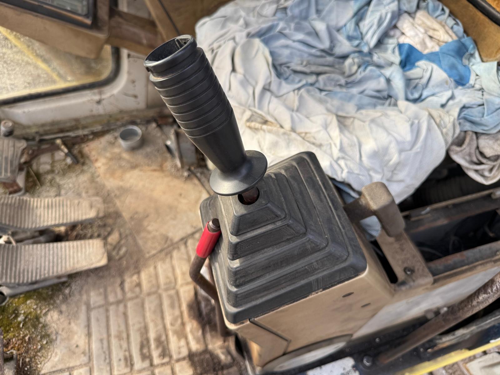 Kobelco SK220 LC Mark3 - Image 19