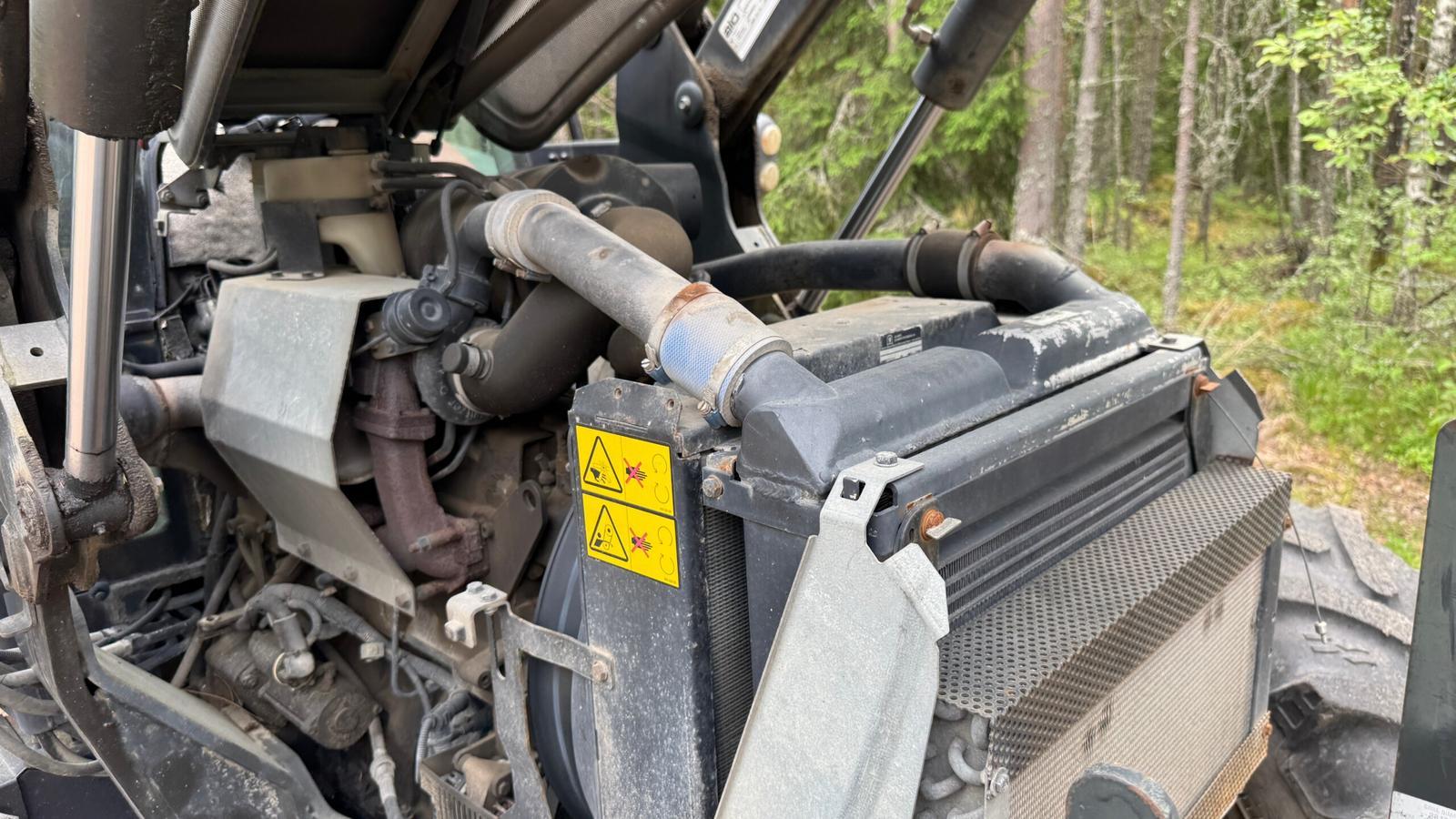 Valtra C130 - Image 26