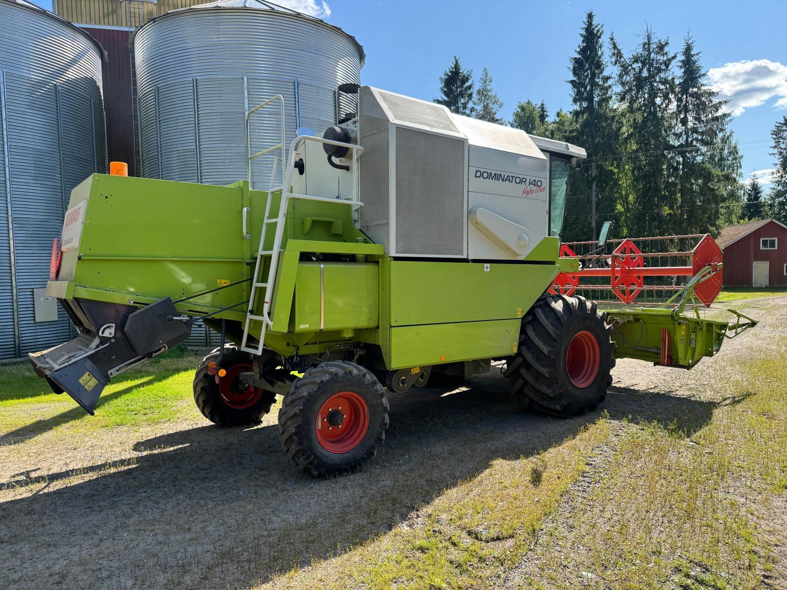 Claas Dominator 140 HydroDrive - Image 6