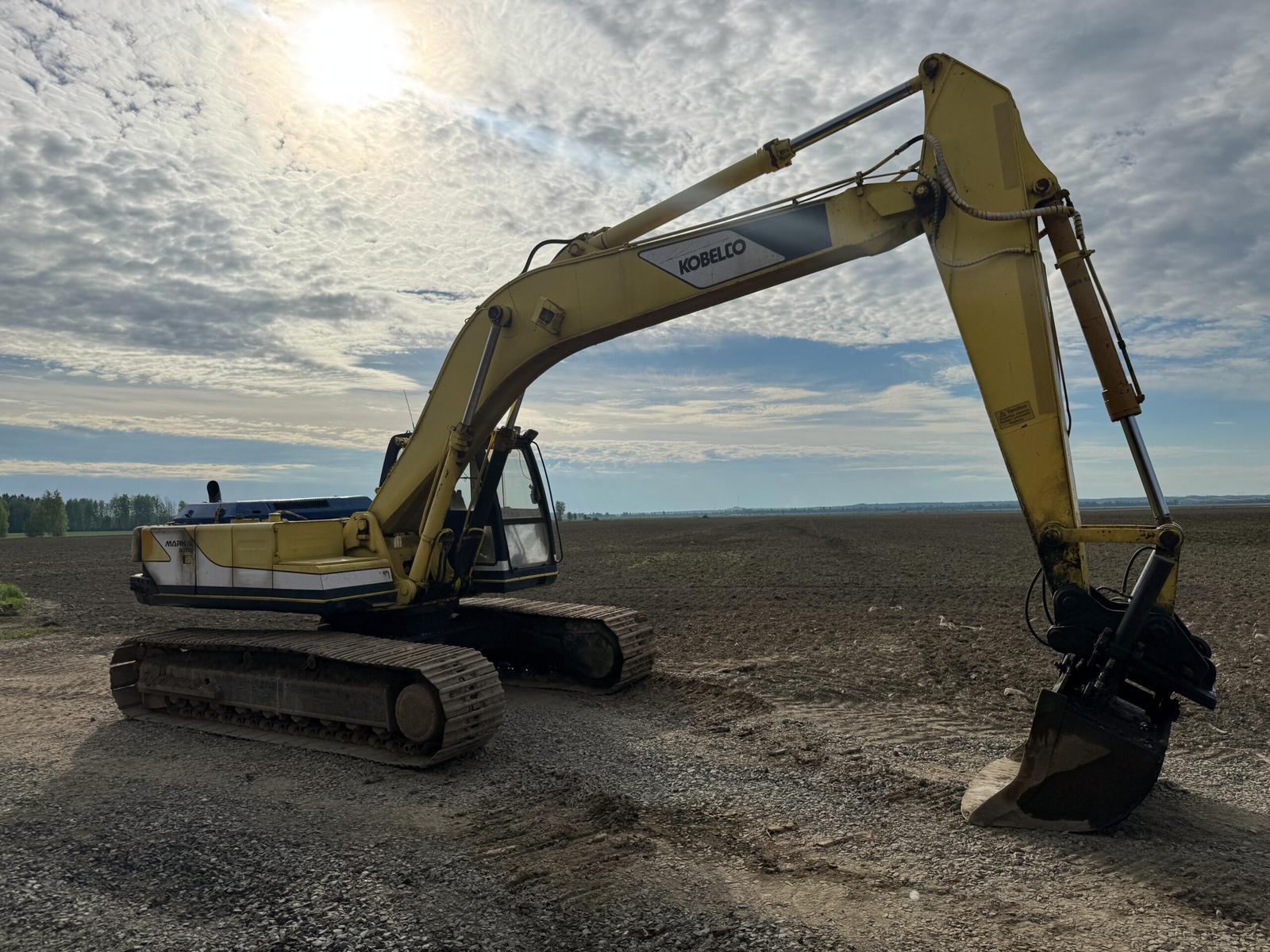 Kobelco SK220 LC Mark3 - Image 4