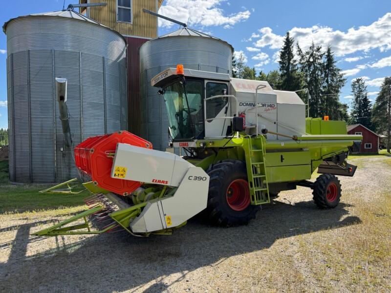 Claas Dominator 140 HydroDrive