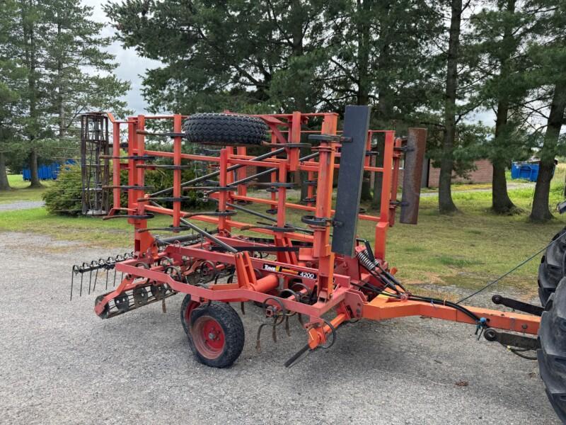 Tume Nordic 4200