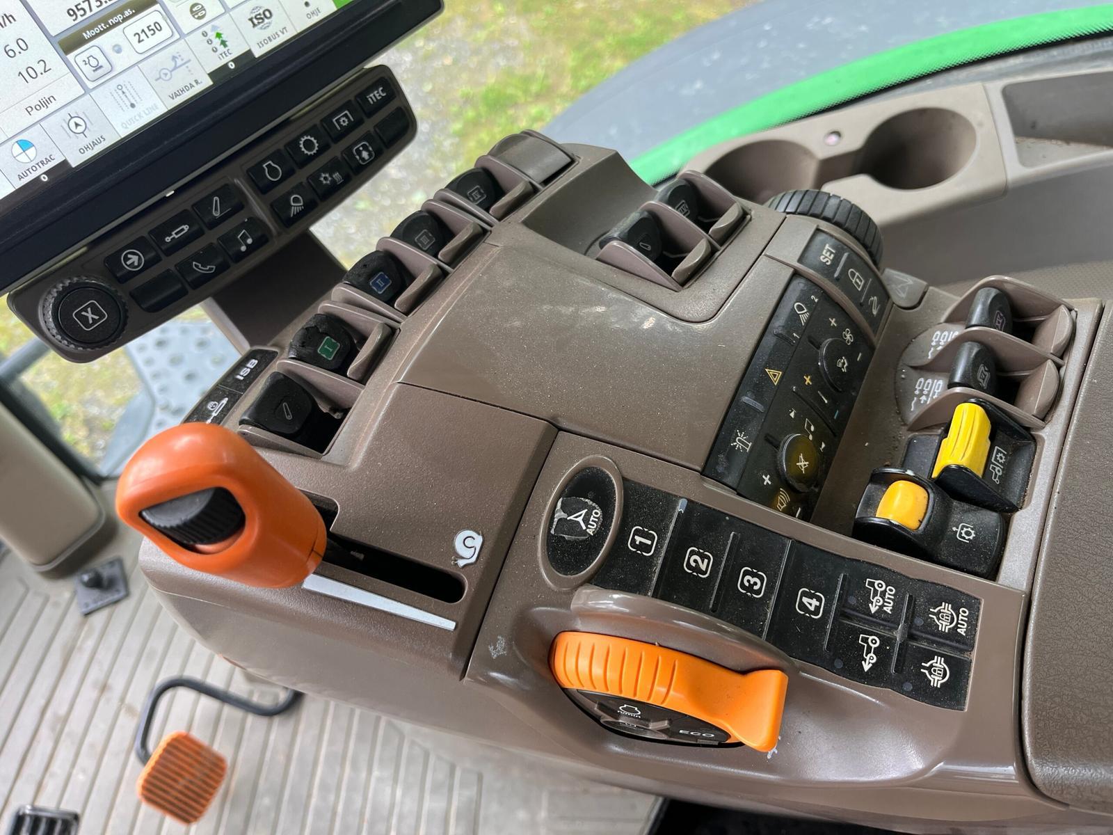 John Deere 7290R - Image 12