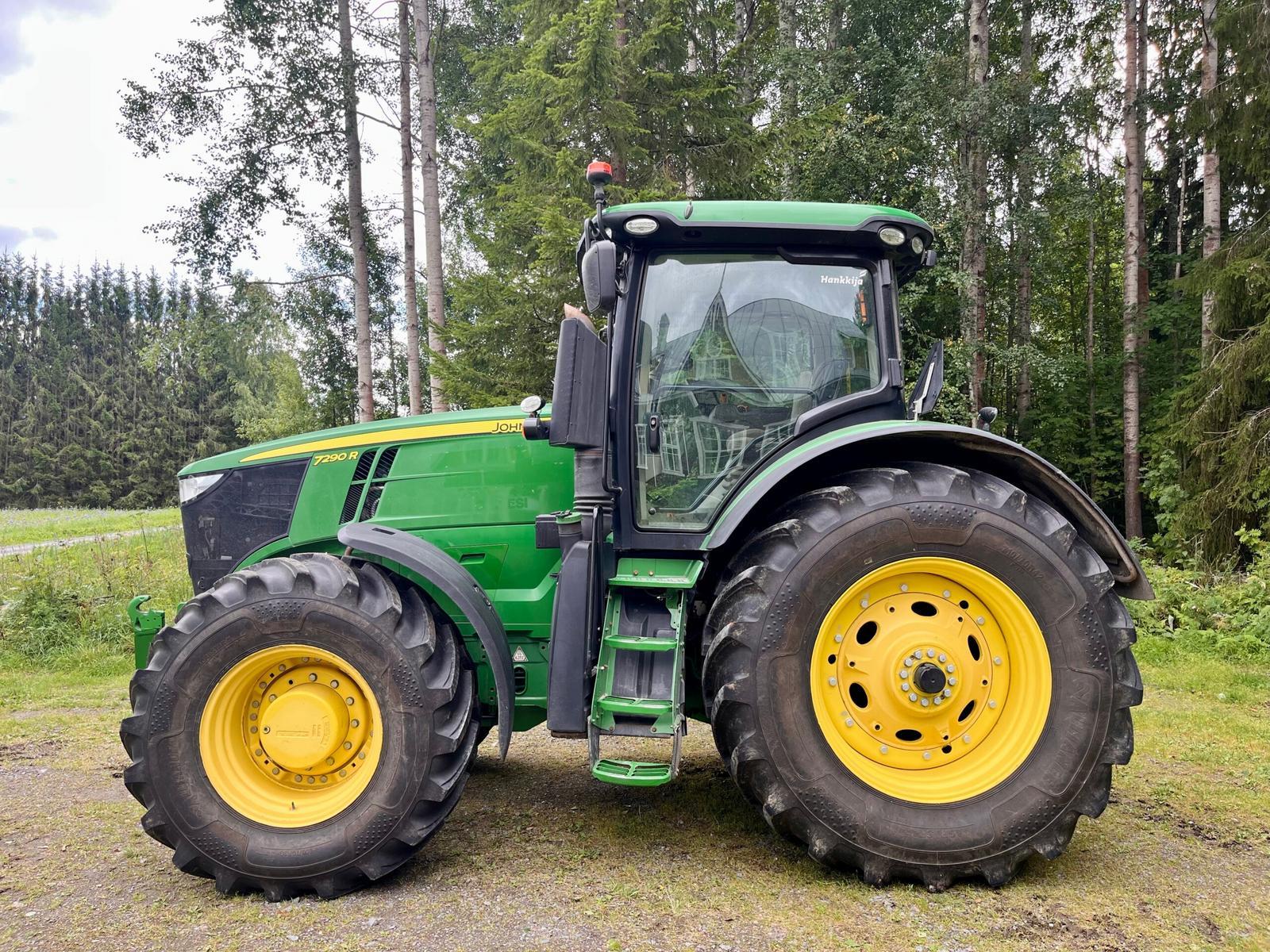 John Deere 7290R - Image 2