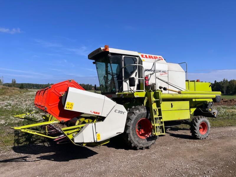 Claas Dominator 140