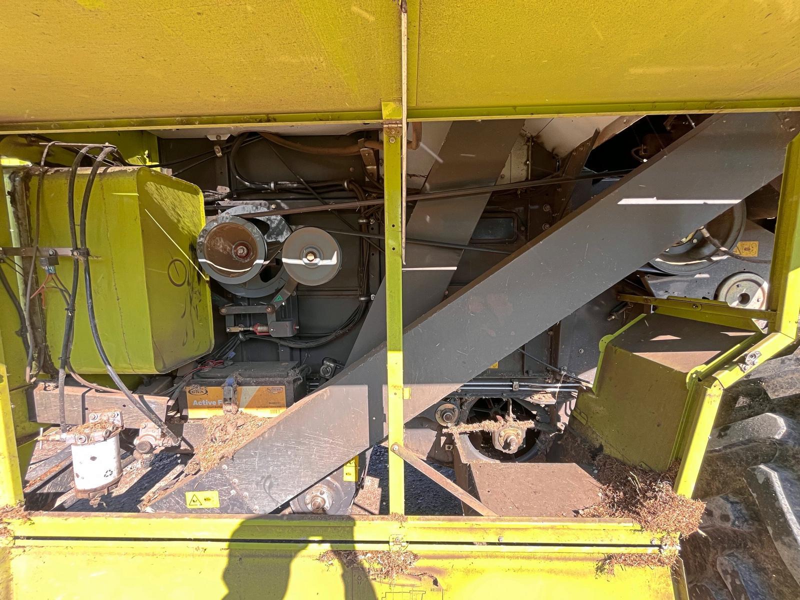 Claas Dominator 140 - Image 16
