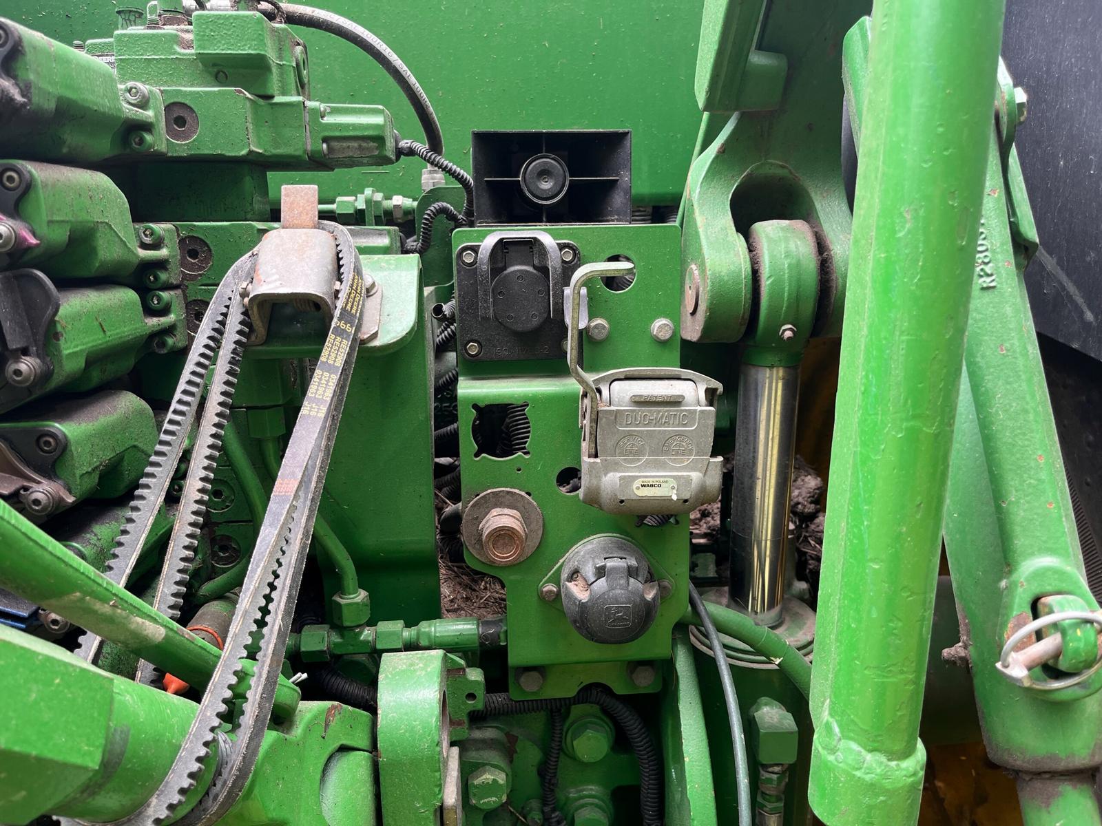 John Deere 7290R - Image 9