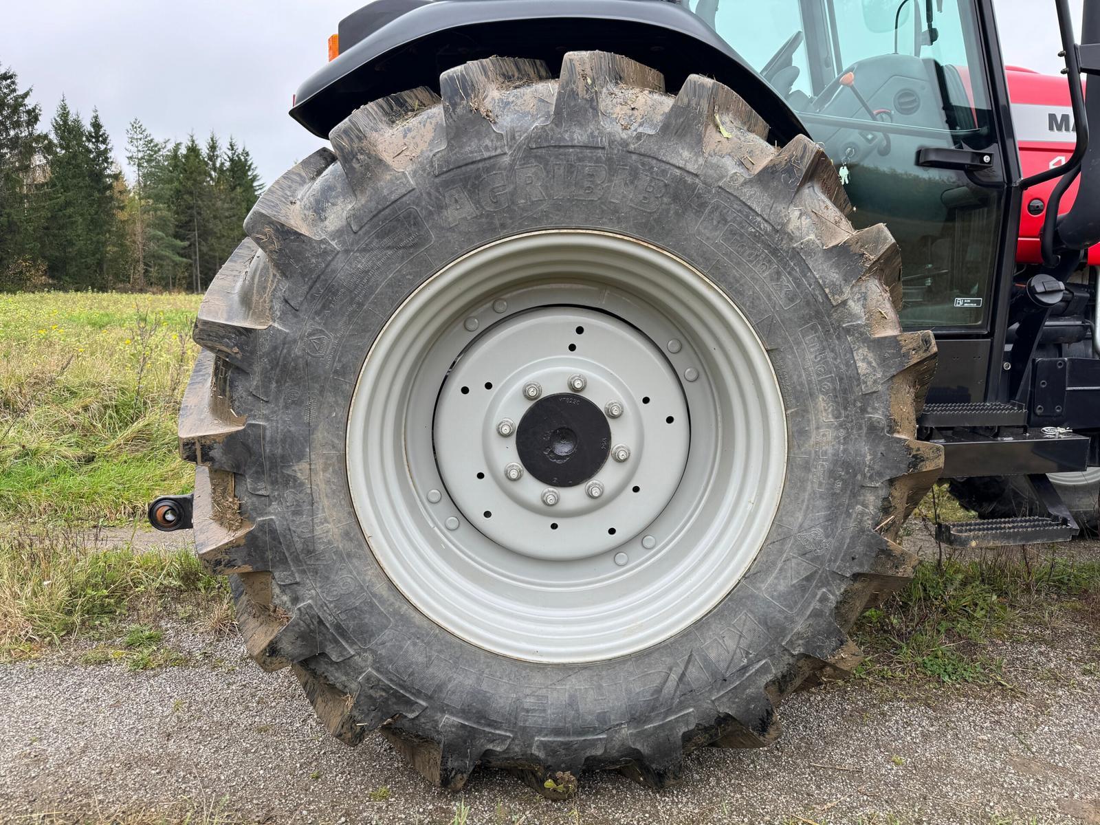Massey Ferguson 4455 - Image 23